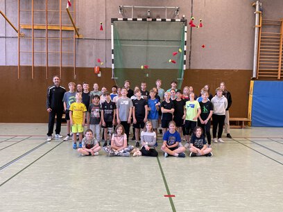 Gruppenfoto mit Wurf